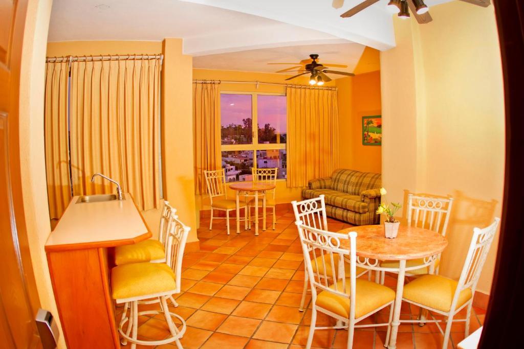 Best Western Posada Freeman Mazatlán Buitenkant foto