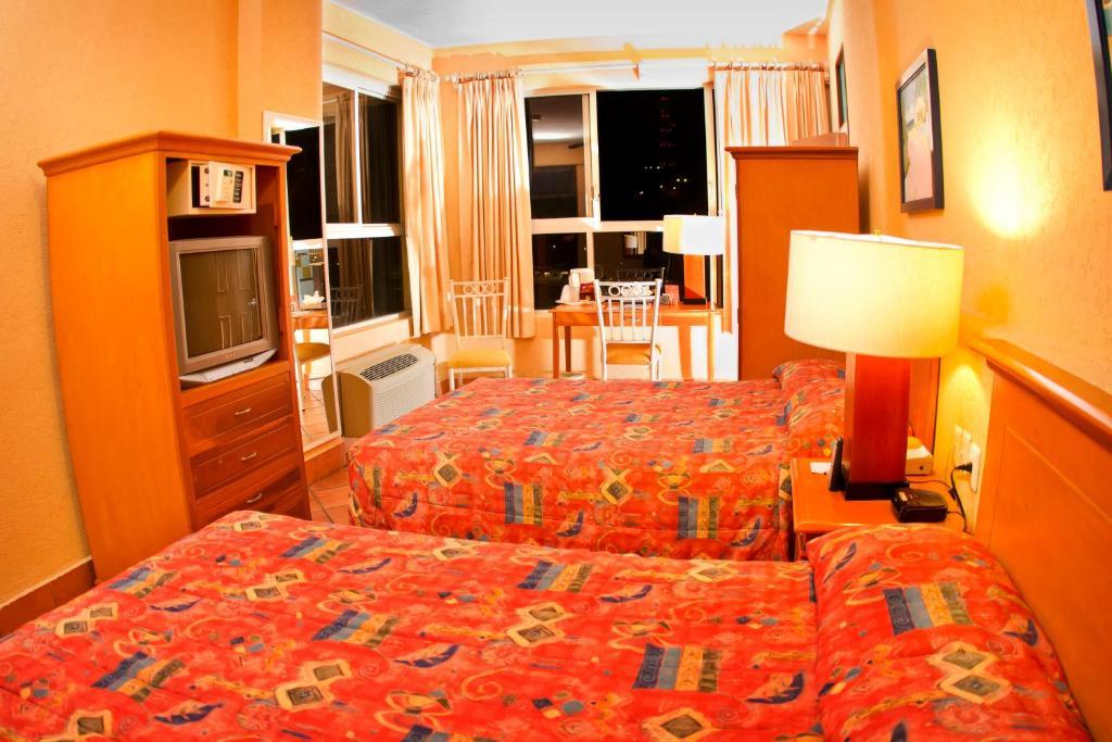 Best Western Posada Freeman Mazatlán Buitenkant foto